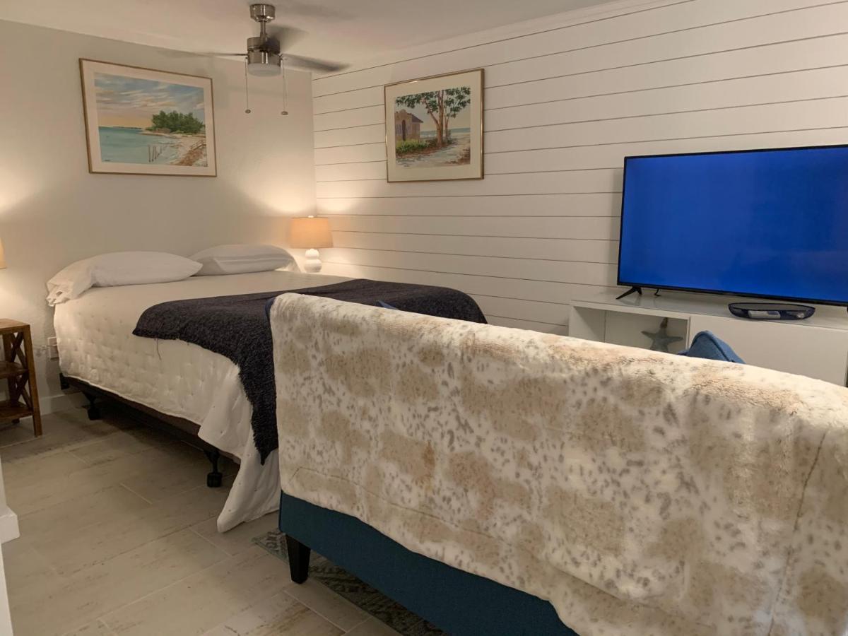 בראדנטון ביץ' Tides Inn On The Bay Vacation Homes מראה חיצוני תמונה
