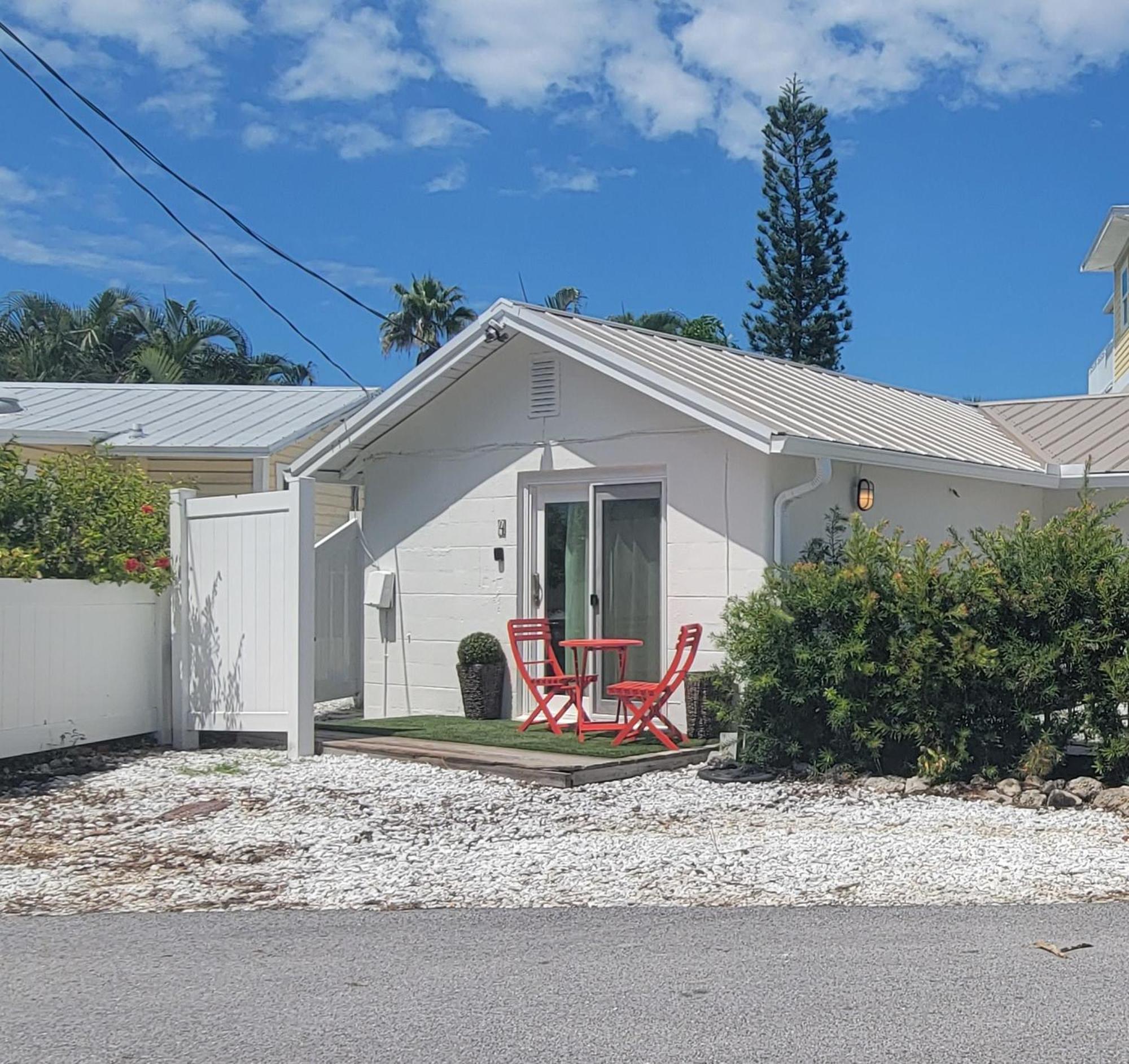 בראדנטון ביץ' Tides Inn On The Bay Vacation Homes מראה חיצוני תמונה