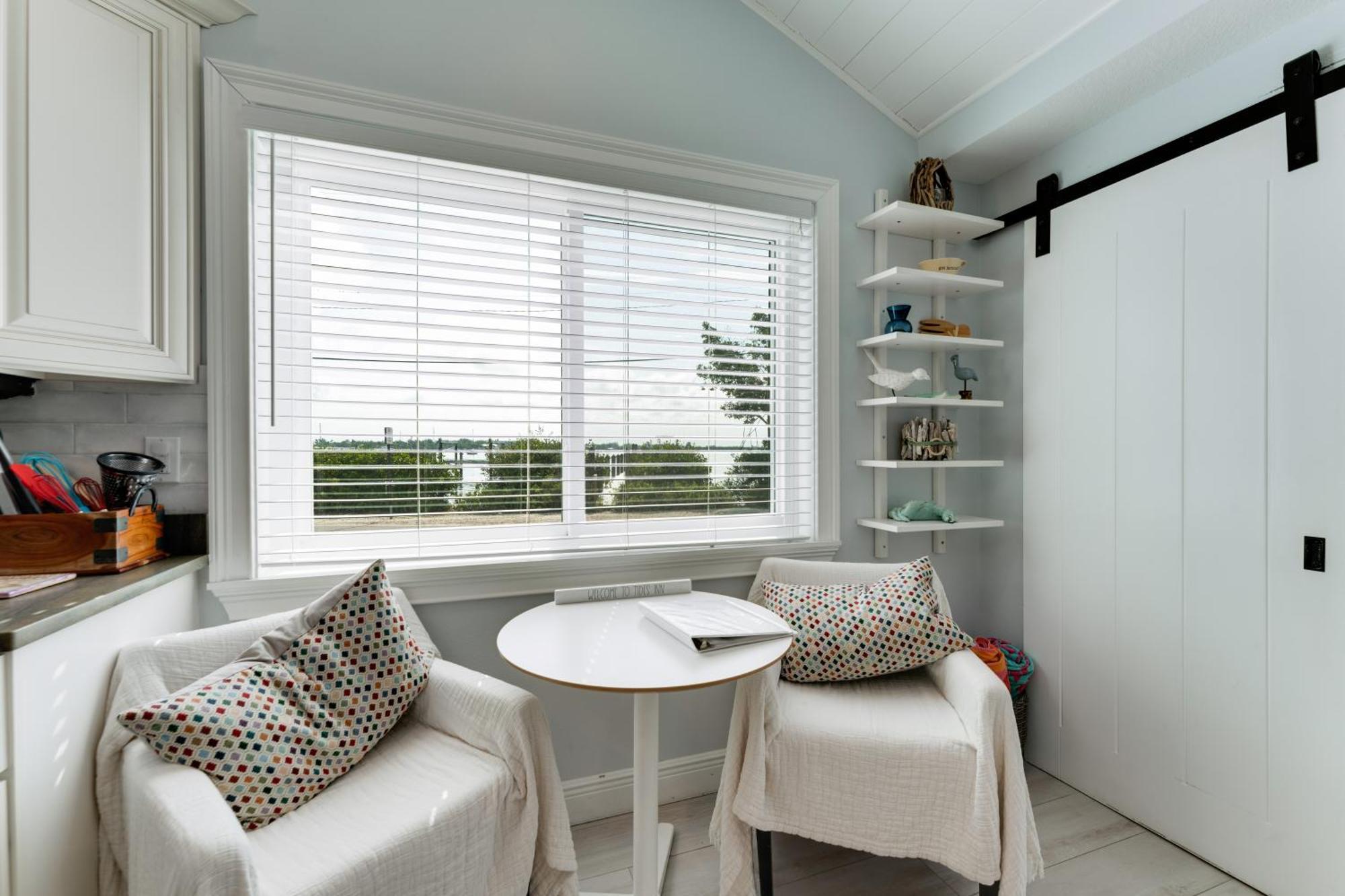 בראדנטון ביץ' Tides Inn On The Bay Vacation Homes מראה חיצוני תמונה