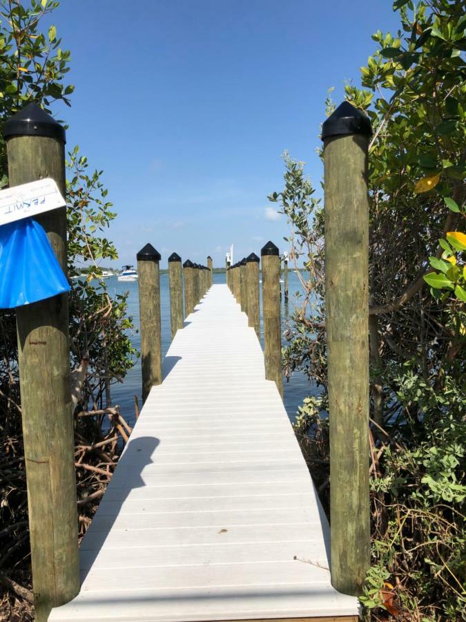 בראדנטון ביץ' Tides Inn On The Bay Vacation Homes מראה חיצוני תמונה