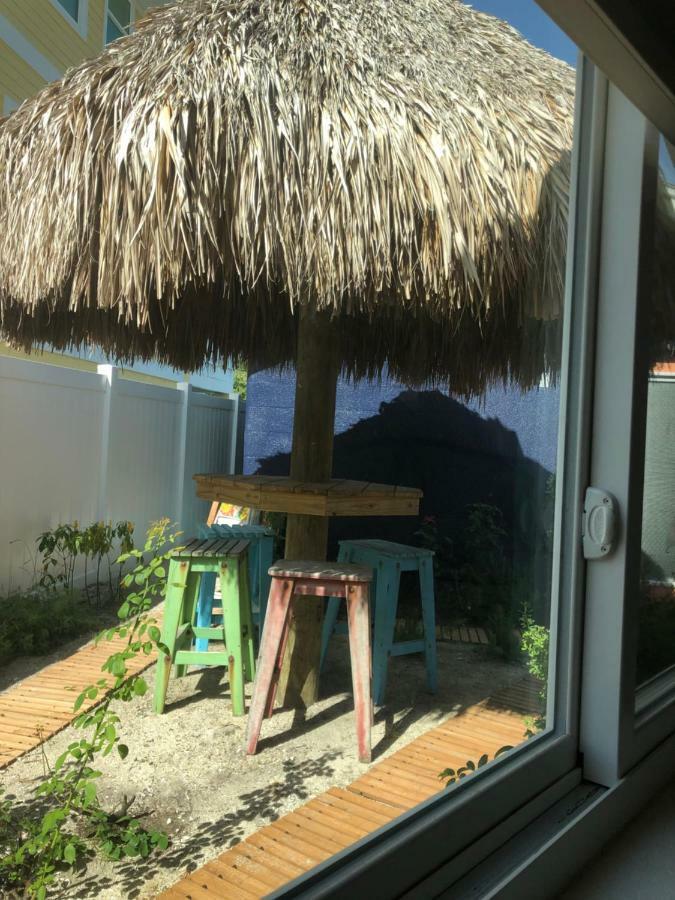 בראדנטון ביץ' Tides Inn On The Bay Vacation Homes מראה חיצוני תמונה